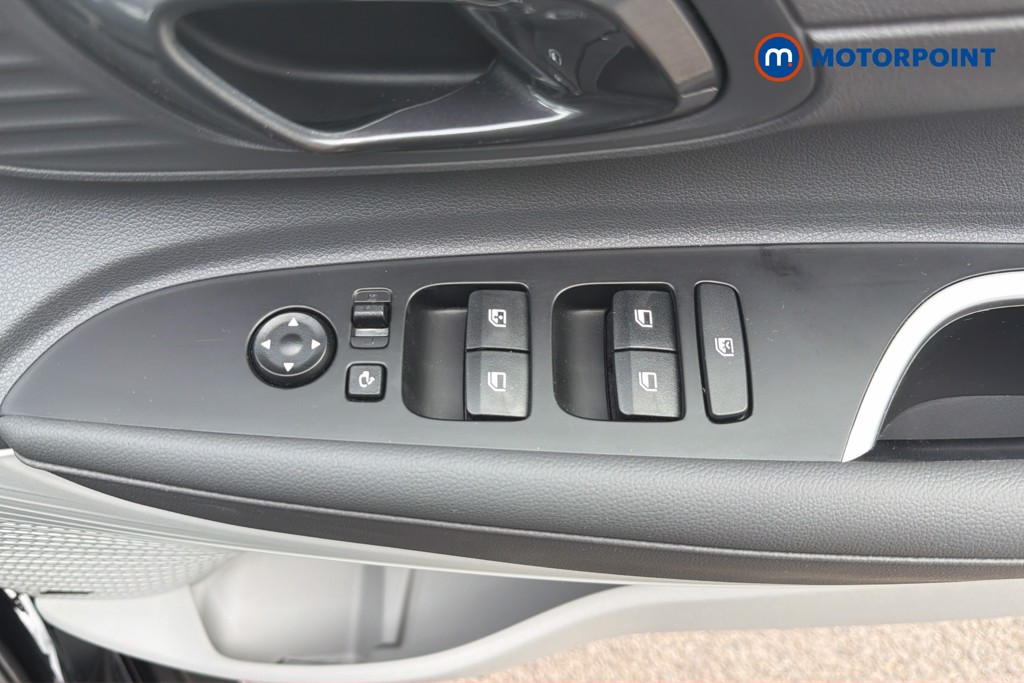 Hyundai Bayon Ultimate Manual Petrol SUV - Stock Number (1668168) - 42nd supplementary image