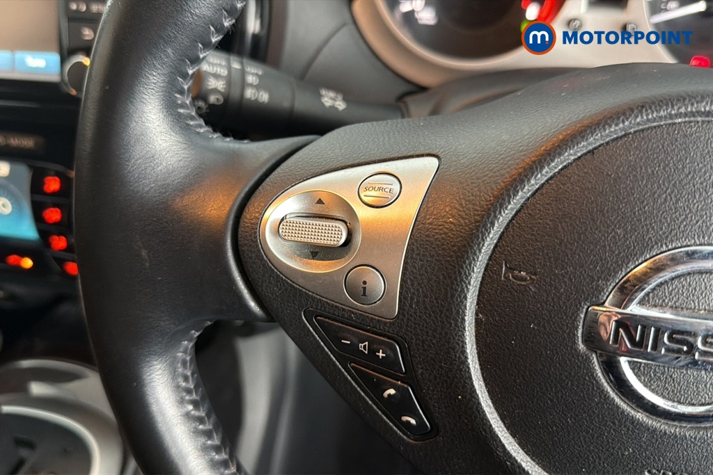 Nissan Juke Tekna Automatic Petrol SUV - Stock Number (1668431) - 4th supplementary image