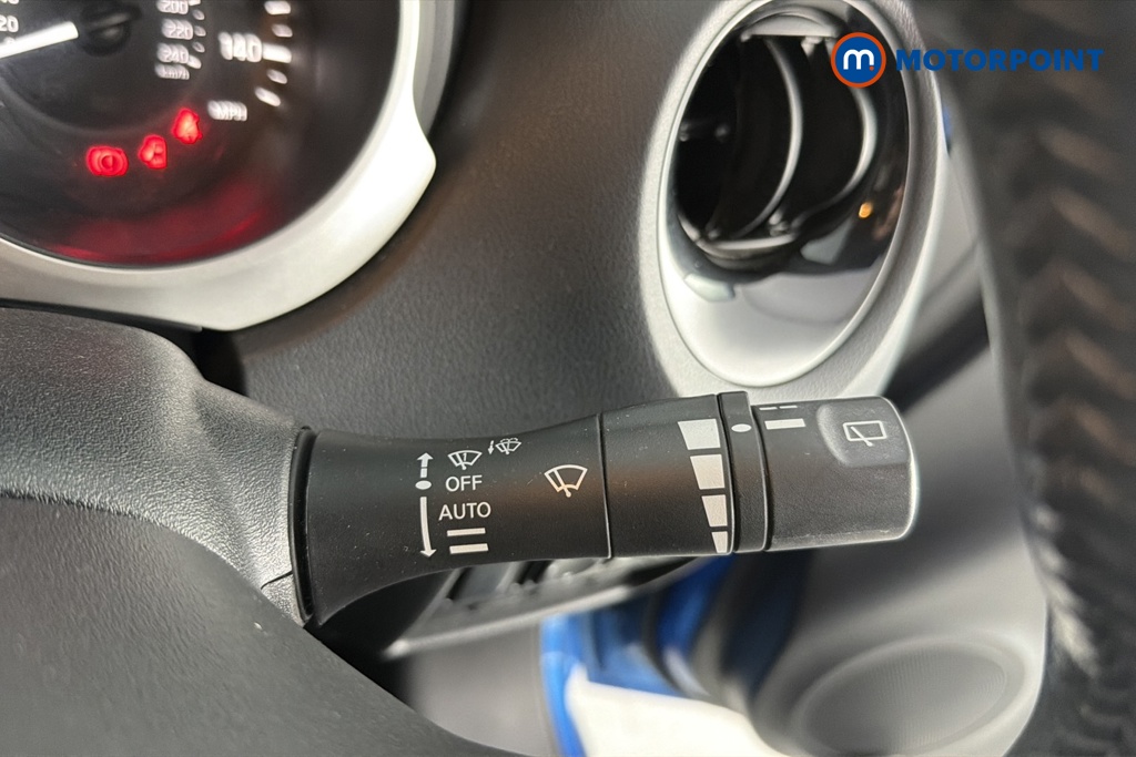 Nissan Juke Tekna Automatic Petrol SUV - Stock Number (1668431) - 6th supplementary image