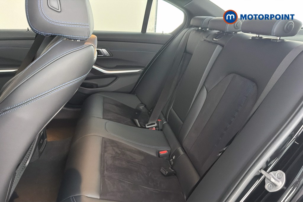 BMW 3 Series M Sport Automatic Petrol Plug-In Hybrid Saloon - Stock Number (1668451) - 28th supplementary image