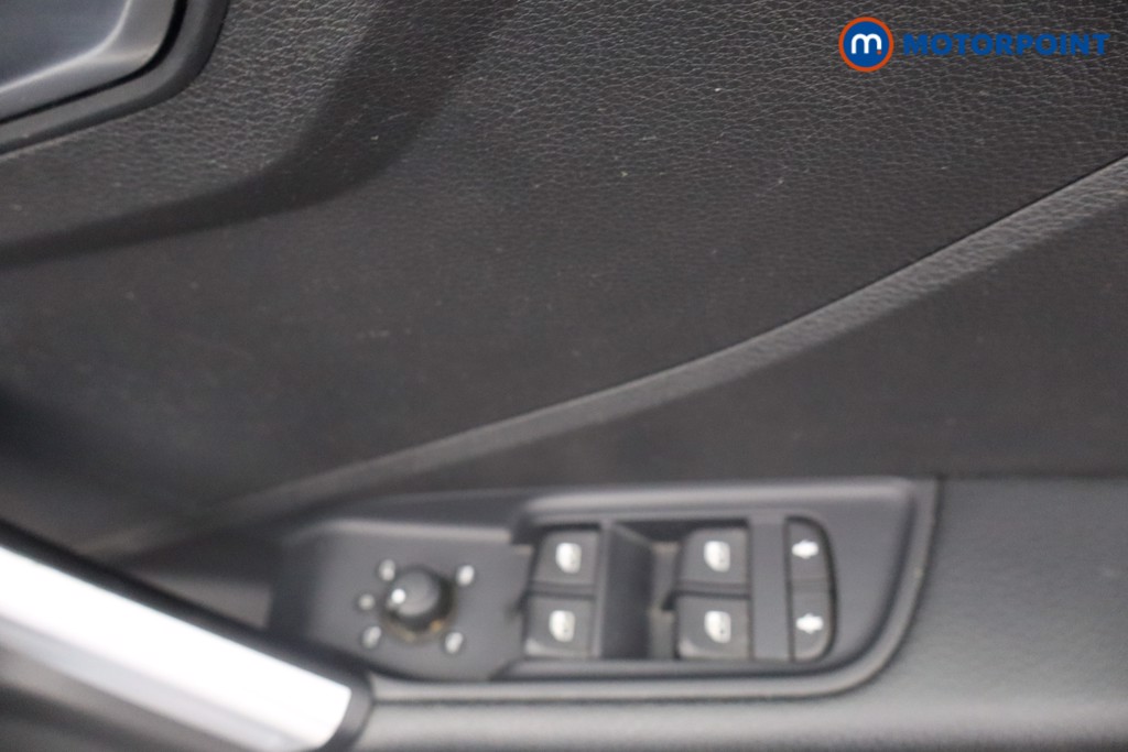 Audi Q2 Technik Manual Petrol SUV - Stock Number (1668548) - 9th supplementary image