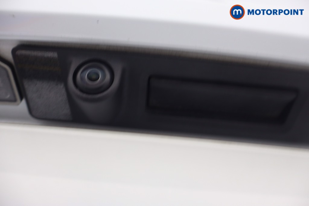 Tesla Model Y Rwd 5Dr Auto Automatic Electric SUV - Stock Number (1668678) - 4th supplementary image