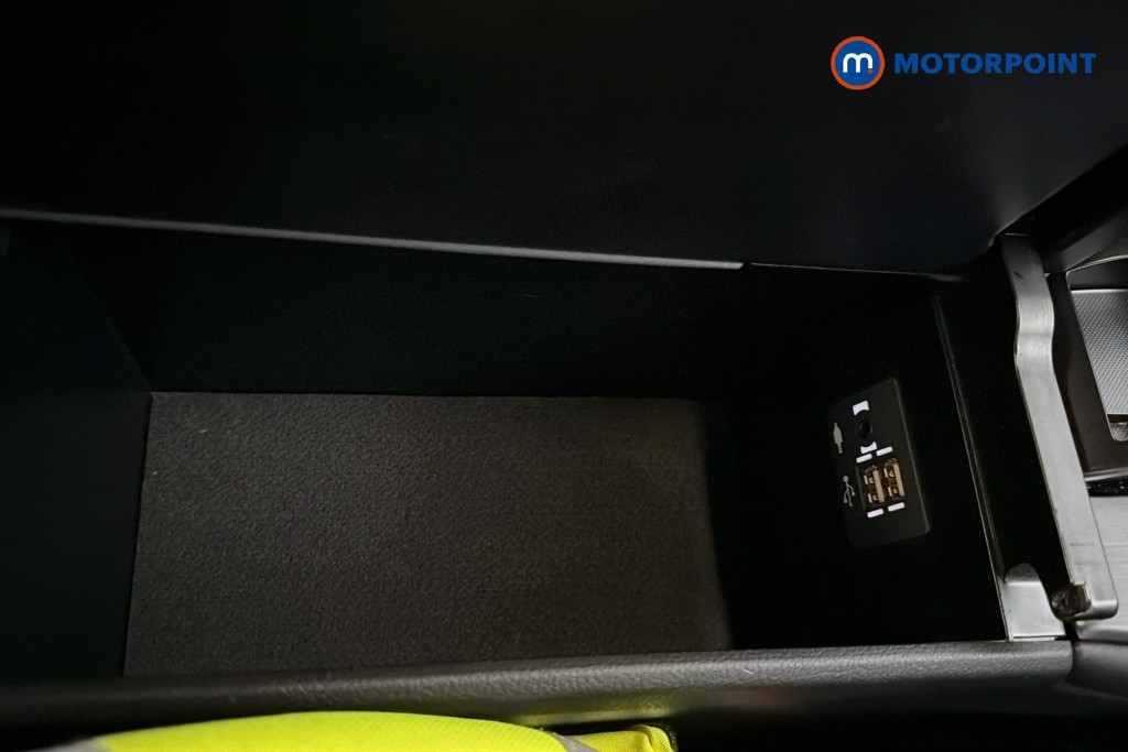 Lexus UX Takumi Automatic Petrol-Electric Hybrid SUV - Stock Number (1668698) - 17th supplementary image