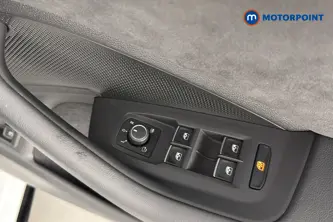Volkswagen Passat R-Line Automatic Petrol Plug-In Hybrid Estate - Stock Number (1669017) - 19th supplementary image