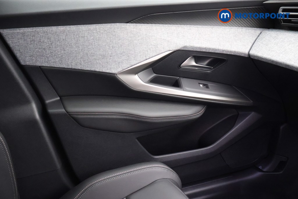 Peugeot 5008 Allure Premium Automatic Petrol SUV - Stock Number (1669336) - 13th supplementary image