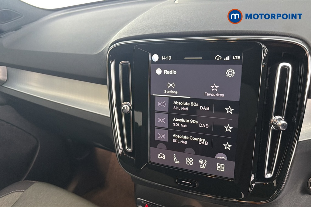 Volvo Xc40 Core Automatic Petrol SUV - Stock Number (1669342) - 8th supplementary image