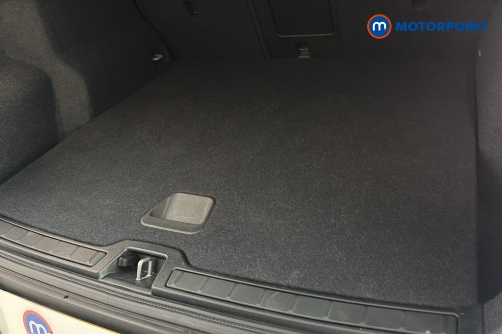 Volvo Xc40 Core Automatic Petrol SUV - Stock Number (1669342) - 30th supplementary image