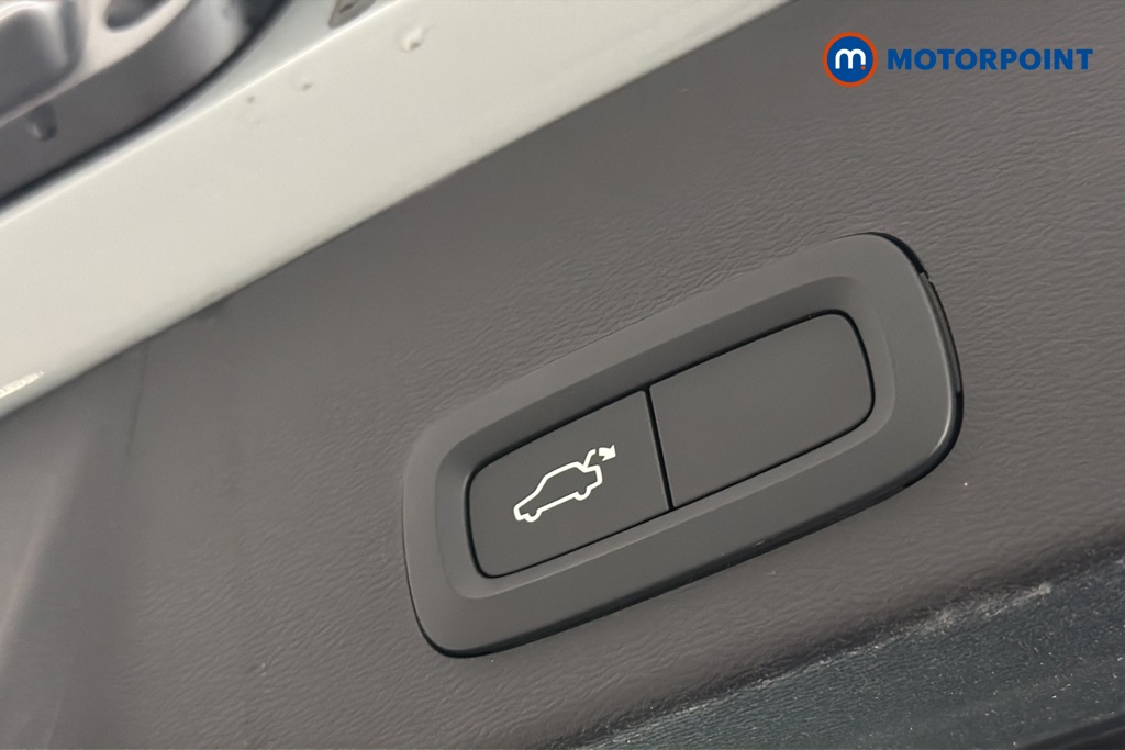 Volvo Xc40 Core Automatic Petrol SUV - Stock Number (1669342) - 35th supplementary image