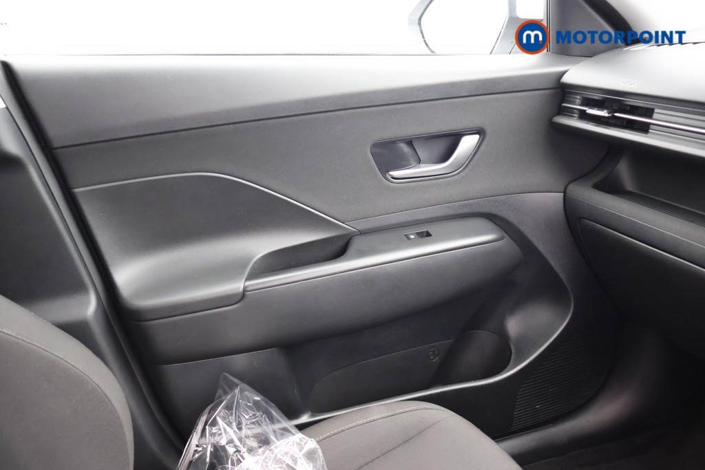 Hyundai Kona Advance Automatic Petrol-Electric Hybrid SUV - Stock Number (1669349) - 17th supplementary image