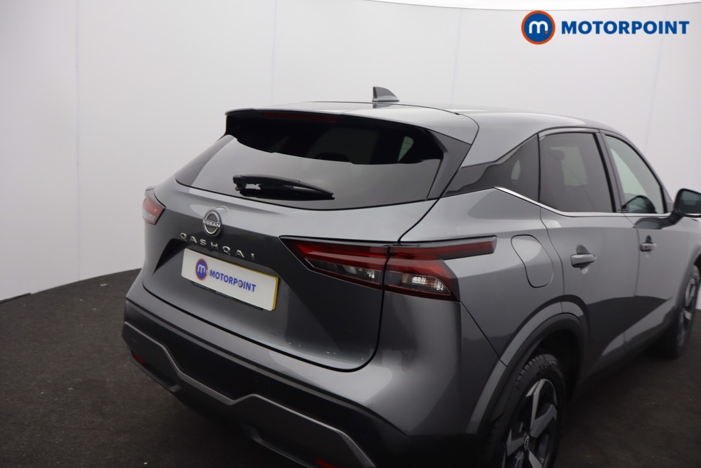 Nissan Qashqai N-Connecta Manual Petrol SUV - Stock Number (1669362) - 2nd supplementary image