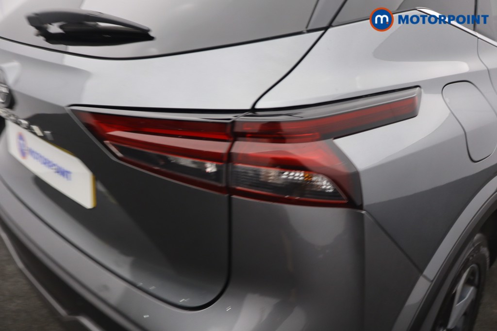 Nissan Qashqai N-Connecta Manual Petrol SUV - Stock Number (1669362) - 3rd supplementary image
