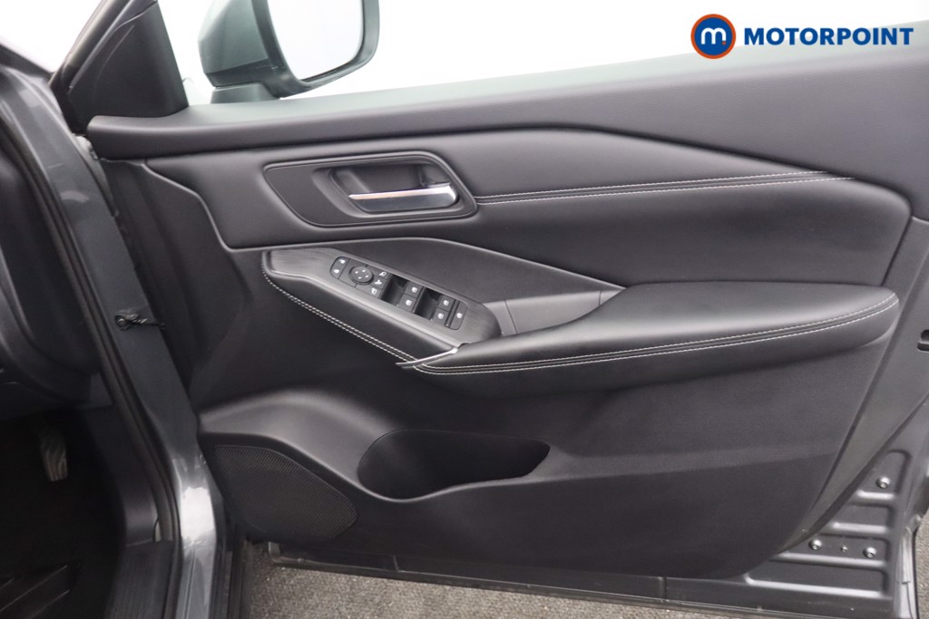 Nissan Qashqai N-Connecta Manual Petrol SUV - Stock Number (1669362) - 10th supplementary image