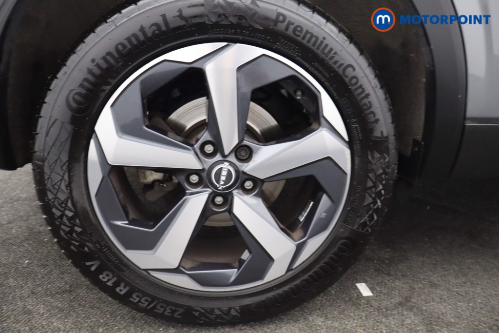 Nissan Qashqai N-Connecta Manual Petrol SUV - Stock Number (1669362) - 30th supplementary image