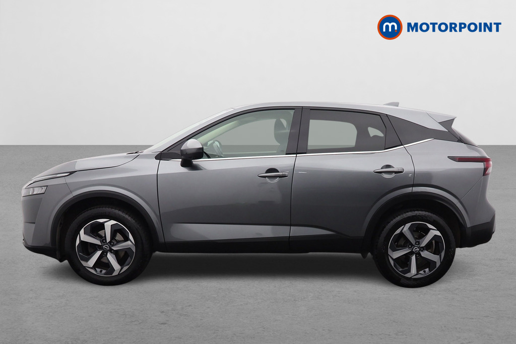 Nissan Qashqai N-Connecta Manual Petrol SUV - Stock Number (1669362) - Passenger side