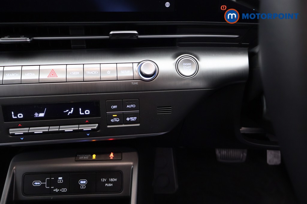 Hyundai Kona Advance Automatic Petrol-Electric Hybrid SUV - Stock Number (1669363) - 13th supplementary image
