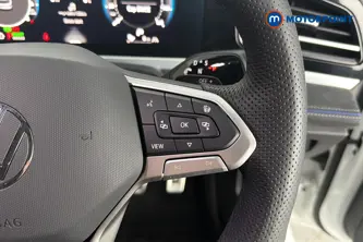 Volkswagen Passat R-Line Automatic Petrol Plug-In Hybrid Estate - Stock Number (1669388) - 3rd supplementary image