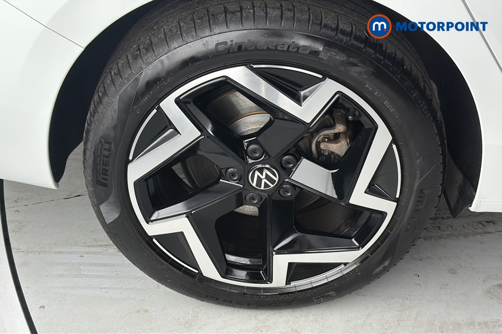 Volkswagen Passat R-Line Automatic Petrol Plug-In Hybrid Estate - Stock Number (1669388) - 46th supplementary image