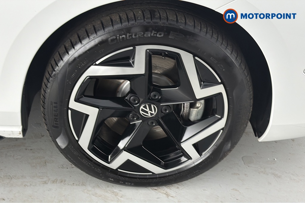 Volkswagen Passat R-Line Automatic Petrol Plug-In Hybrid Estate - Stock Number (1669388) - 47th supplementary image