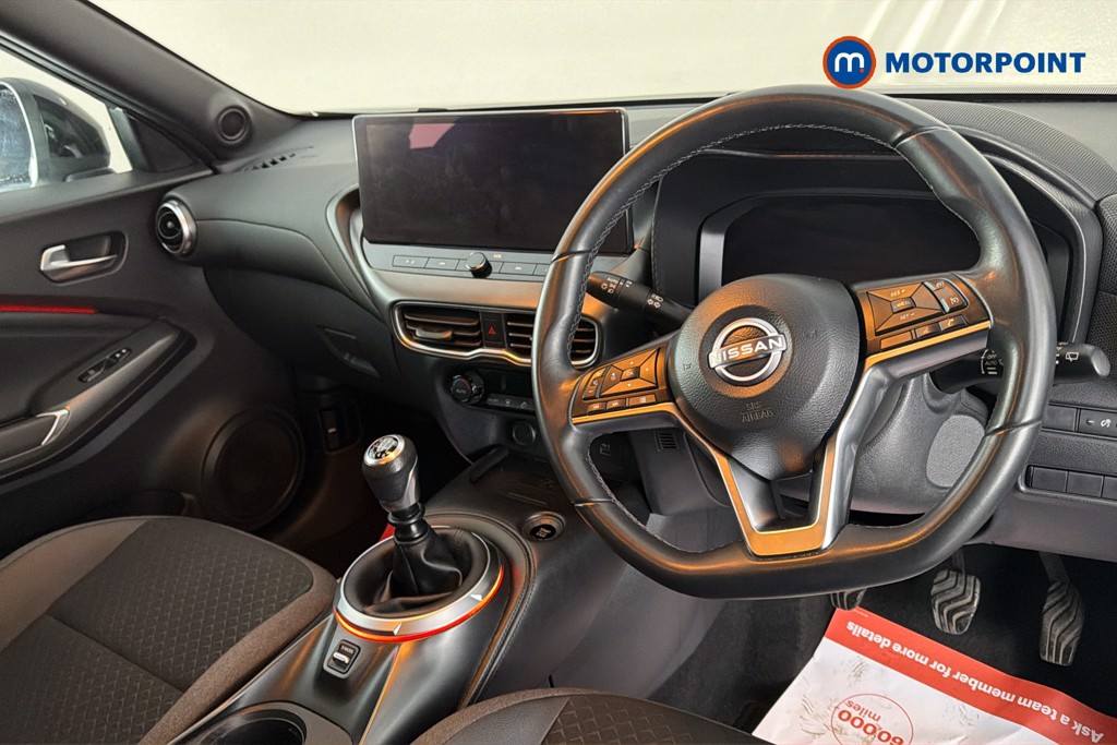 Nissan Juke N-Connecta Manual Petrol SUV - Stock Number (1669451) - 2nd supplementary image