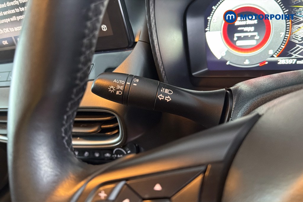 Nissan Juke N-Connecta Manual Petrol SUV - Stock Number (1669451) - 6th supplementary image