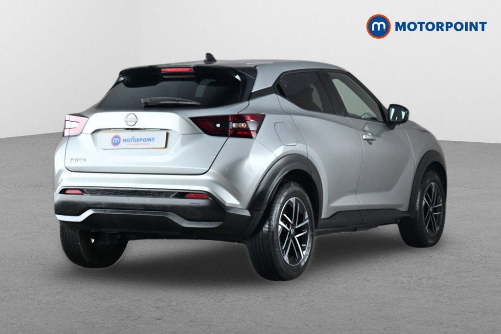 Nissan Juke N-Connecta Manual Petrol SUV - Stock Number (1669451) - Drivers side rear corner