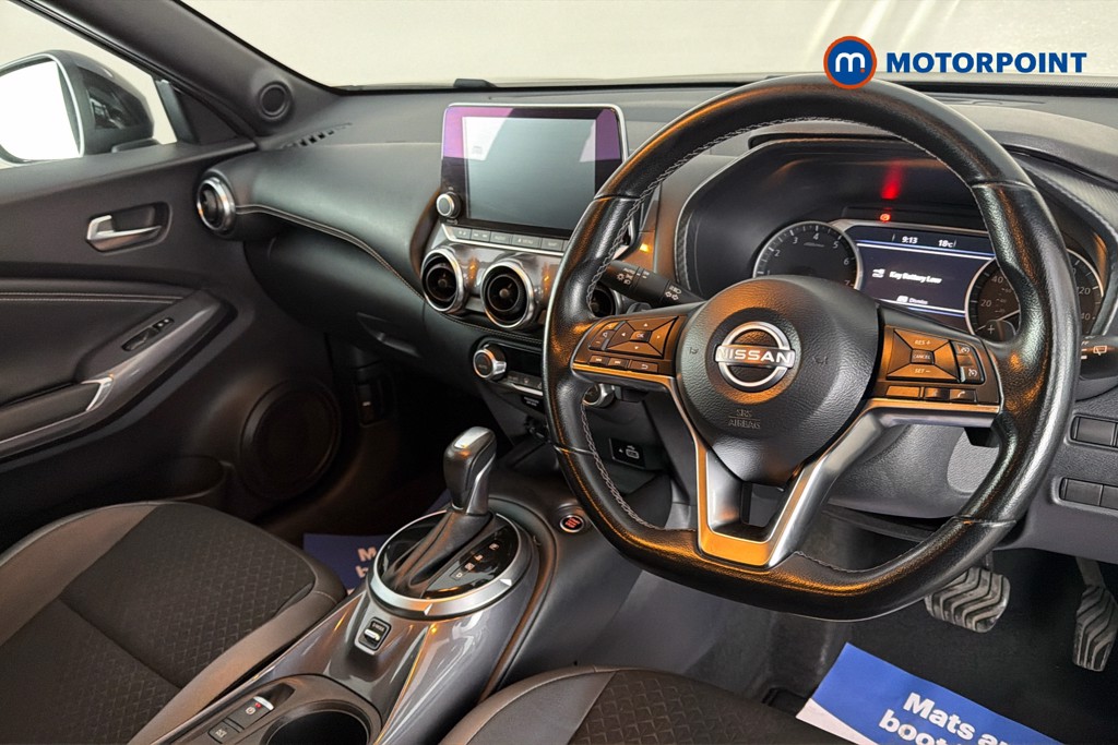 Nissan Juke N-Connecta Automatic Petrol SUV - Stock Number (1669931) - 2nd supplementary image