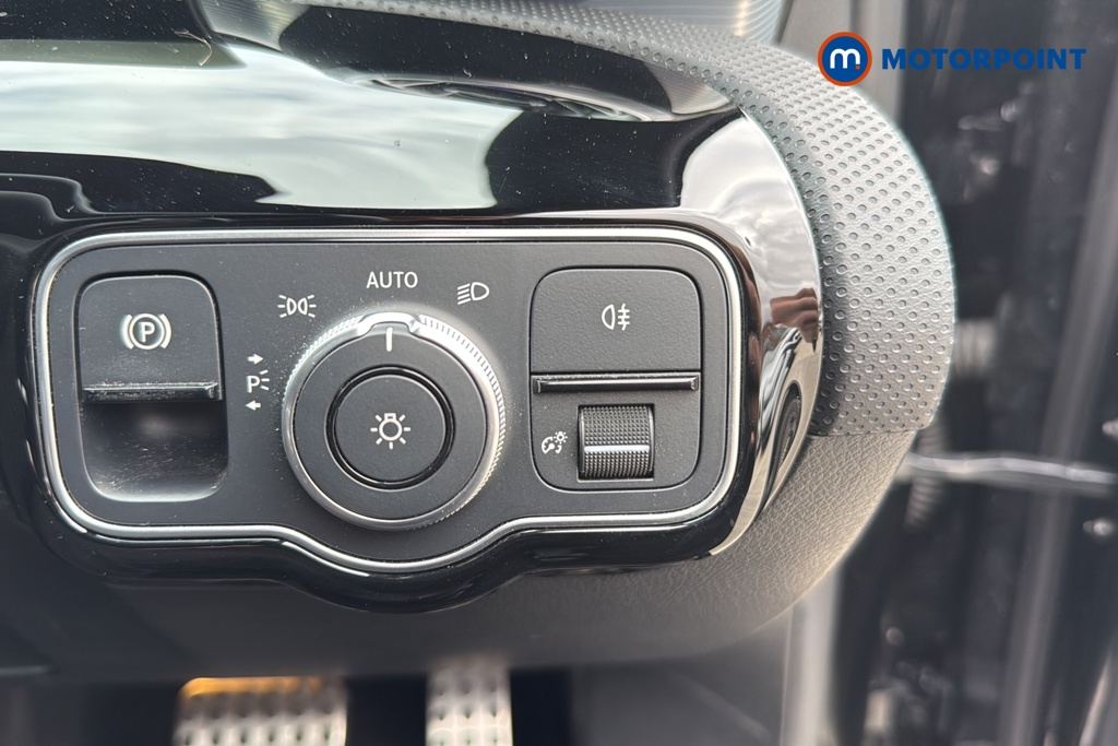 Mercedes-Benz A Class Amg Line Automatic Petrol Hatchback - Stock Number (1670080) - 11th supplementary image