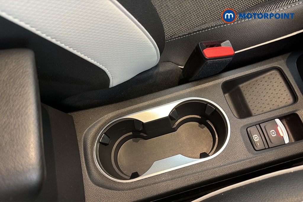 Renault Captur S Edition Manual Petrol SUV - Stock Number (1670106) - 16th supplementary image