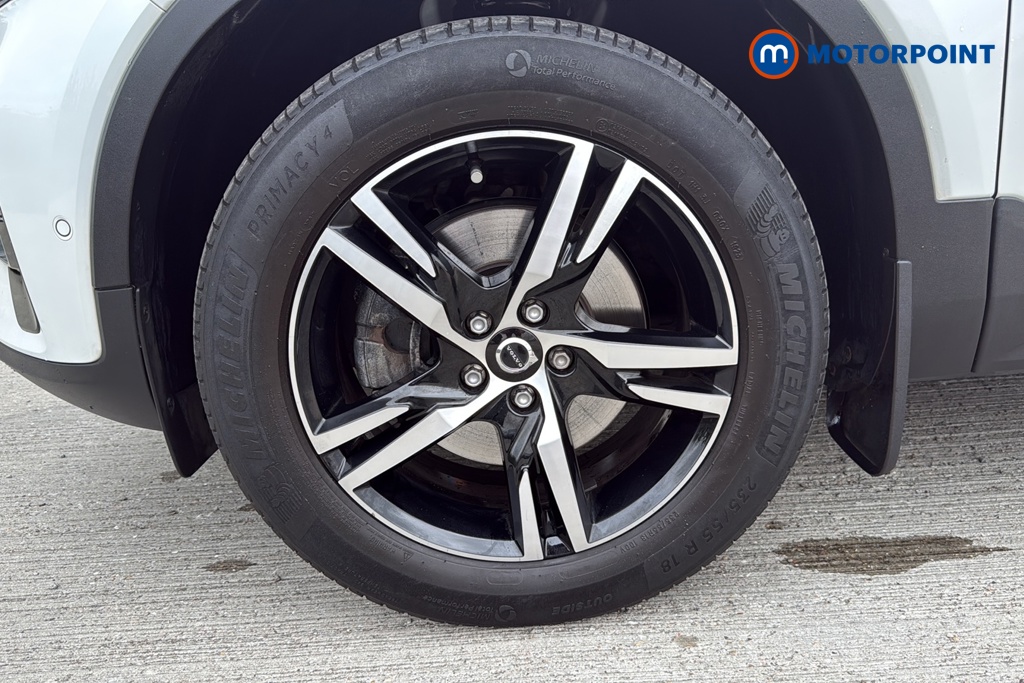 Volvo Xc40 Plus Automatic Petrol SUV - Stock Number (1670748) - 44th supplementary image