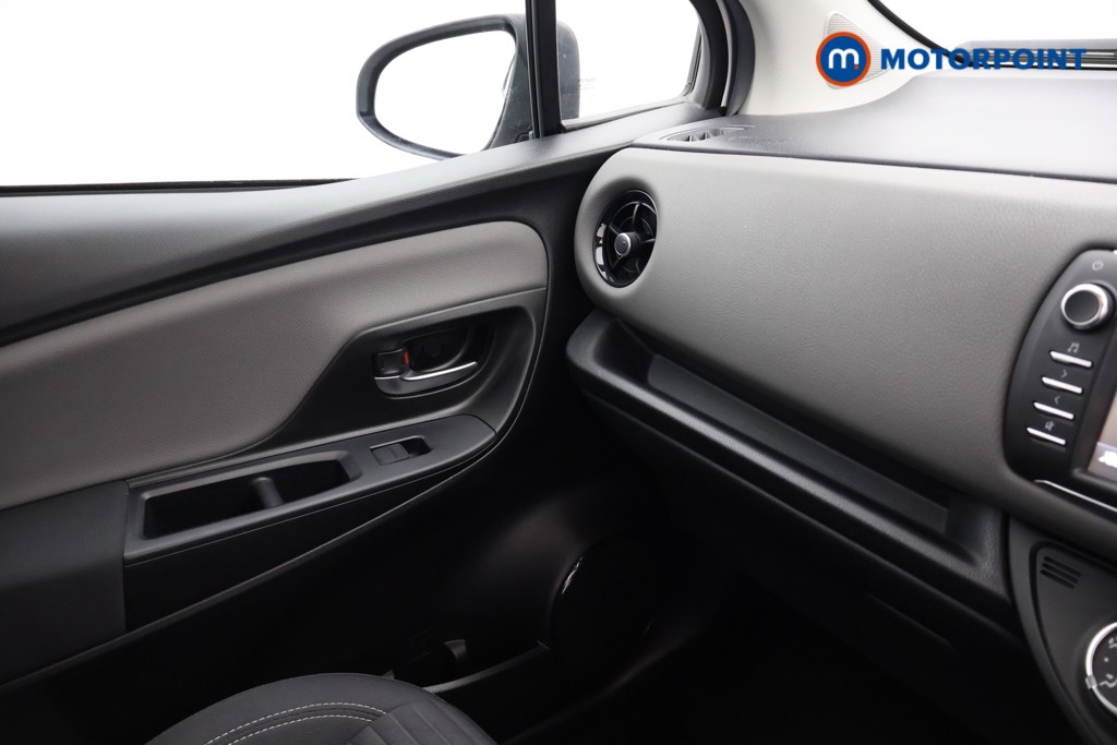 Toyota Yaris Icon Automatic Petrol Hatchback - Stock Number (1670872) - 15th supplementary image