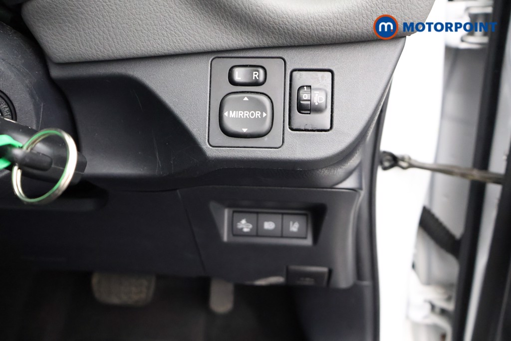 Toyota Yaris Icon Automatic Petrol Hatchback - Stock Number (1670872) - 18th supplementary image