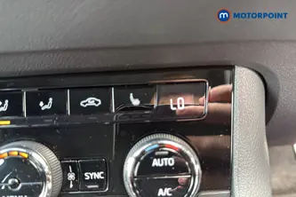 Skoda Karoq Sportline Manual Petrol SUV - Stock Number (1670995) - 14th supplementary image