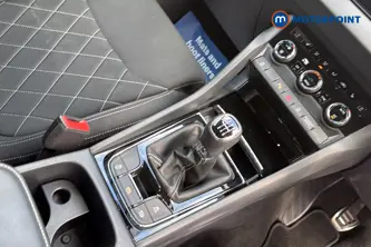 Skoda Karoq Sportline Manual Petrol SUV - Stock Number (1670995) - 15th supplementary image