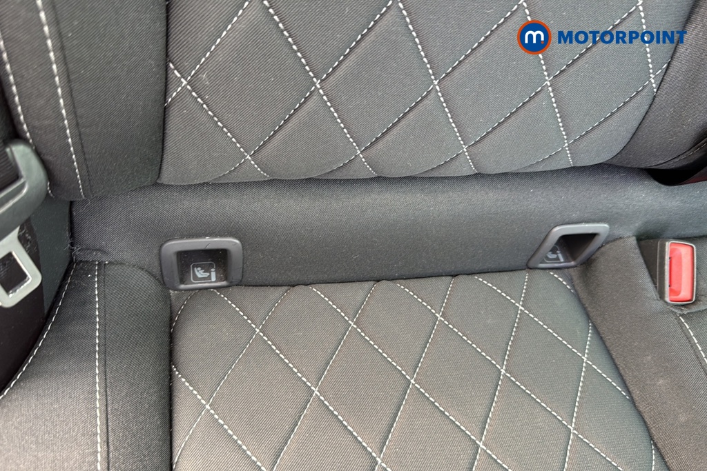 Skoda Karoq Sportline Manual Petrol SUV - Stock Number (1670995) - 27th supplementary image