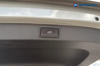 Skoda Karoq Sportline Manual Petrol SUV - Stock Number (1670995) - 35th supplementary image