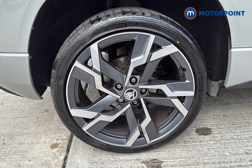 Skoda Karoq Sportline Manual Petrol SUV - Stock Number (1670995) - 46th supplementary image