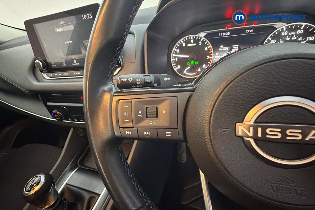 Nissan Qashqai Acenta Premium Manual Petrol SUV - Stock Number (1671011) - 3rd supplementary image