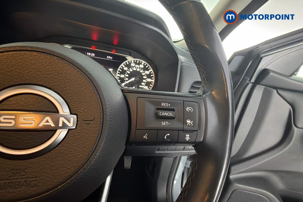 Nissan Qashqai Acenta Premium Manual Petrol SUV - Stock Number (1671011) - 4th supplementary image