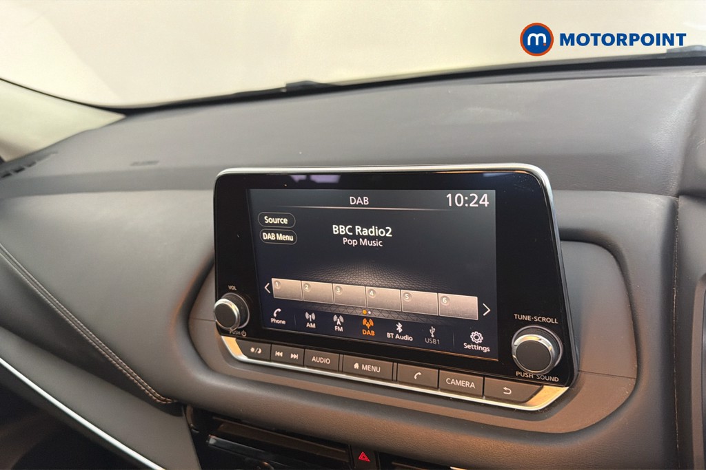 Nissan Qashqai Acenta Premium Manual Petrol SUV - Stock Number (1671011) - 9th supplementary image