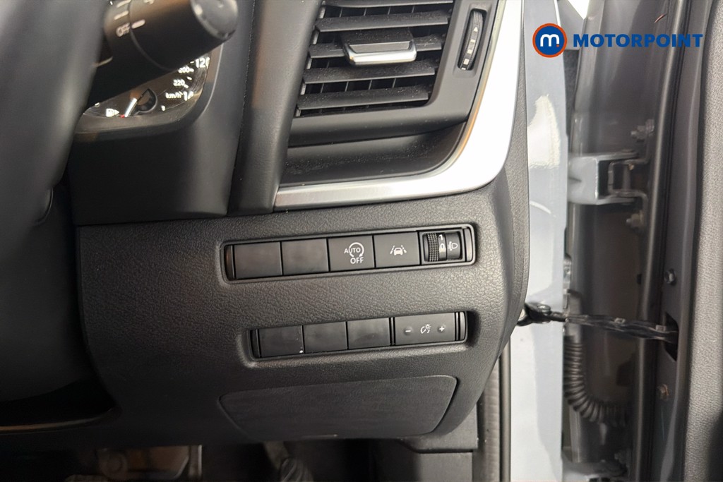 Nissan Qashqai Acenta Premium Manual Petrol SUV - Stock Number (1671011) - 18th supplementary image