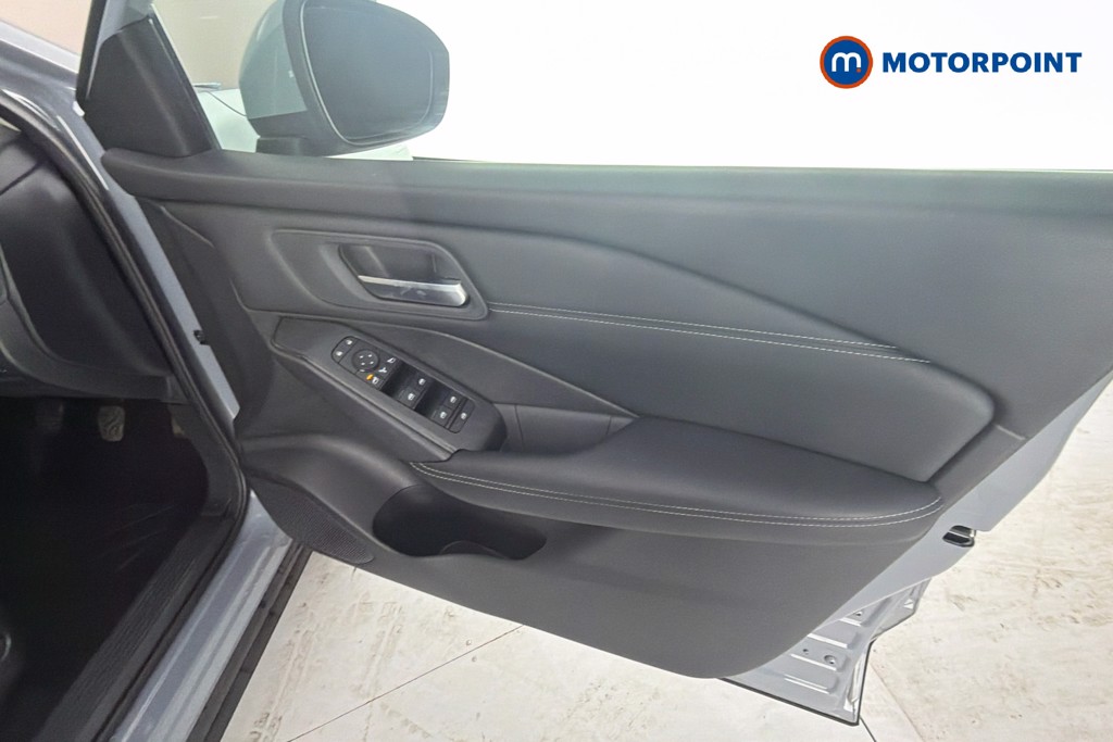 Nissan Qashqai Acenta Premium Manual Petrol SUV - Stock Number (1671011) - 19th supplementary image