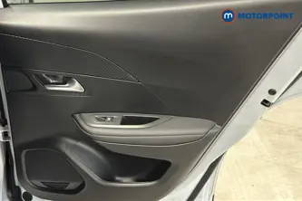 Peugeot 2008 Allure Manual Petrol SUV - Stock Number (1624878) - 993rd supplementary image