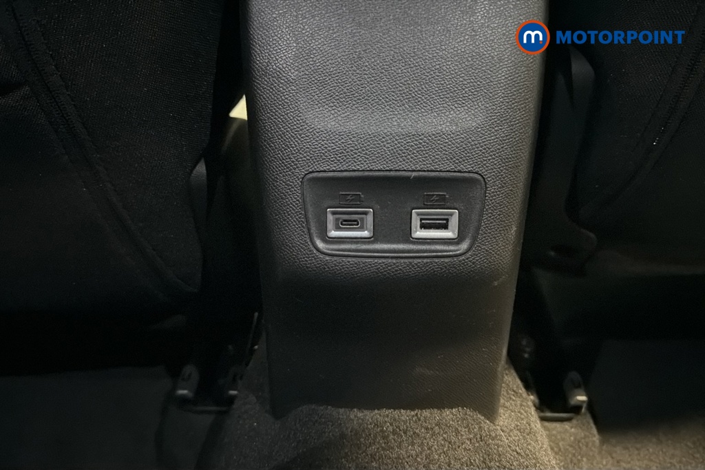 Peugeot 2008 Allure Manual Petrol SUV - Stock Number (1624878) - 28th supplementary image