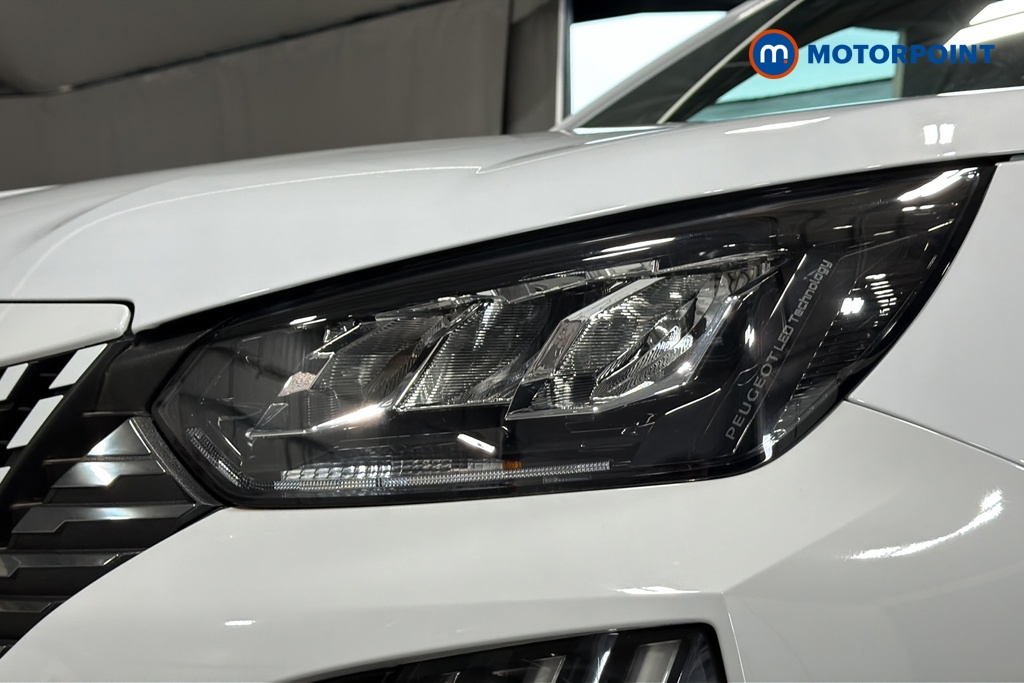 Peugeot 2008 Allure Manual Petrol SUV - Stock Number (1624878) - 42nd supplementary image