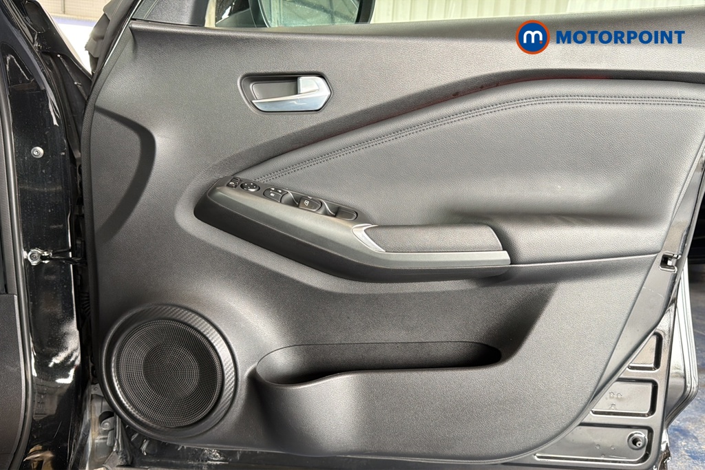 Nissan Juke N-Connecta Automatic Petrol SUV - Stock Number (1628808) - 18th supplementary image