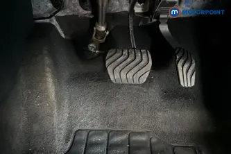 Nissan Juke N-Connecta Automatic Petrol SUV - Stock Number (1628808) - 24th supplementary image