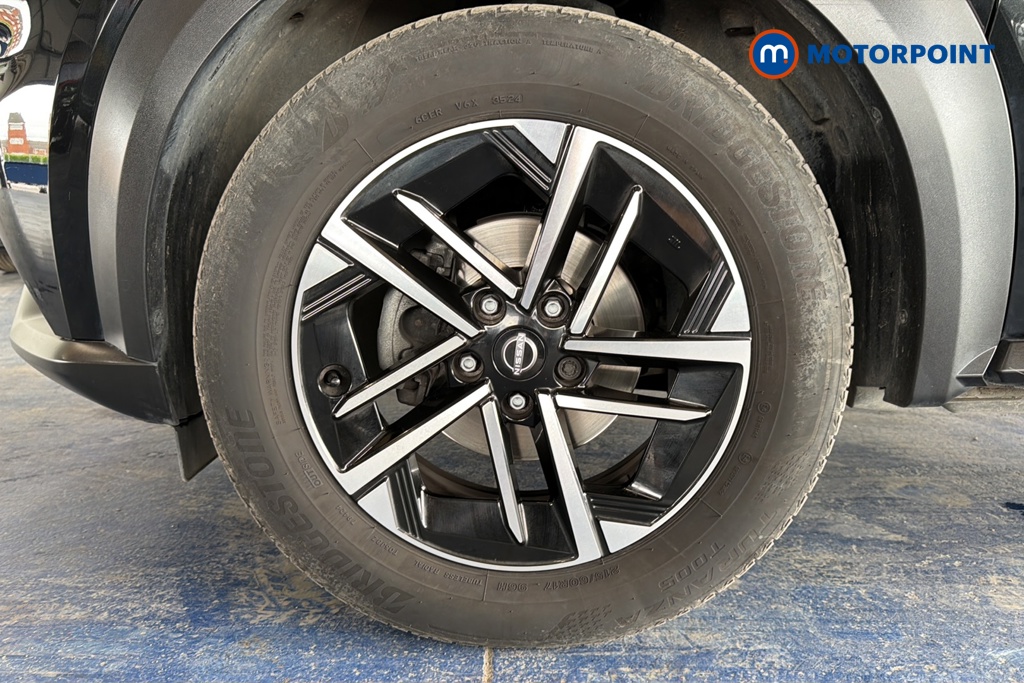 Nissan Juke N-Connecta Automatic Petrol SUV - Stock Number (1628808) - 44th supplementary image
