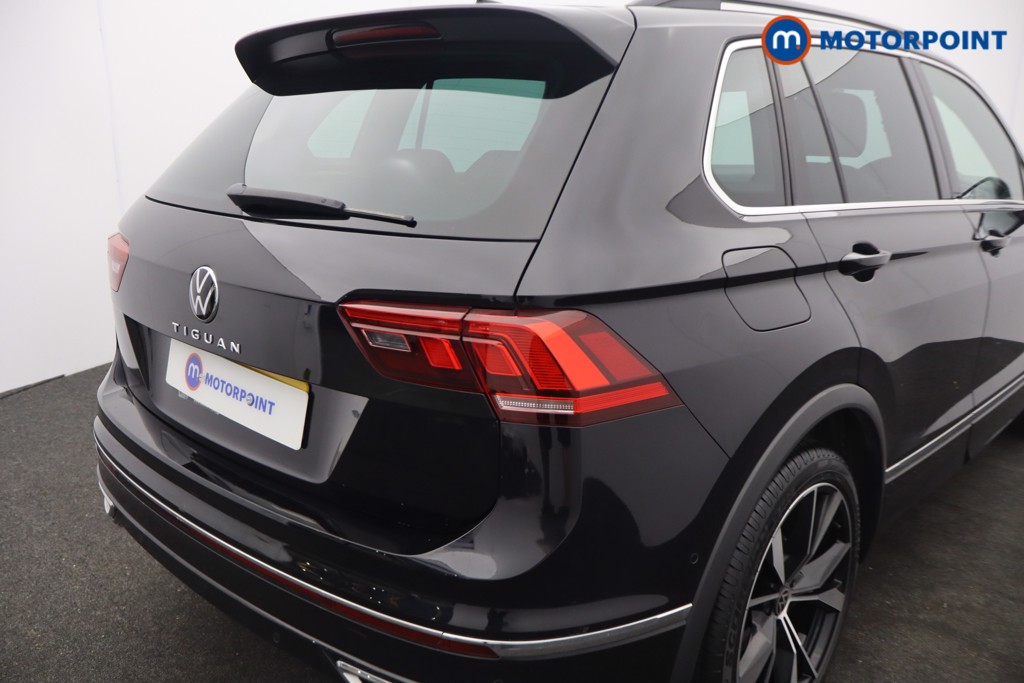 Volkswagen Tiguan R-Line Automatic Petrol SUV - Stock Number (1650429) - 2nd supplementary image