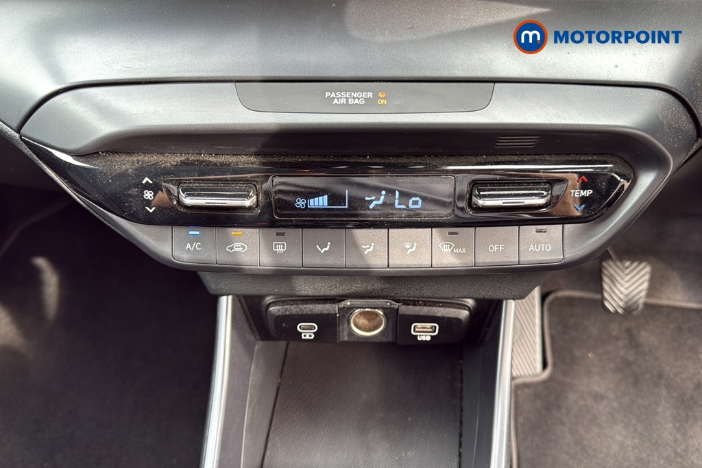 Hyundai I20 Premium Manual Petrol Hatchback - Stock Number (1651140) - 12th supplementary image