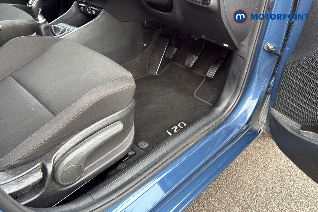 Hyundai I20 Premium Manual Petrol Hatchback - Stock Number (1651140) - 24th supplementary image